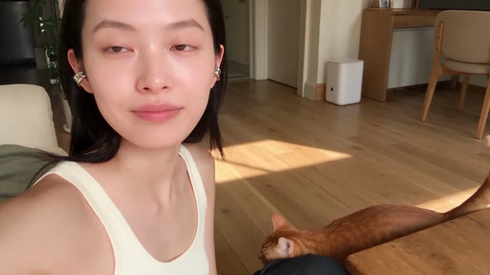 Утреннее селфи с котом